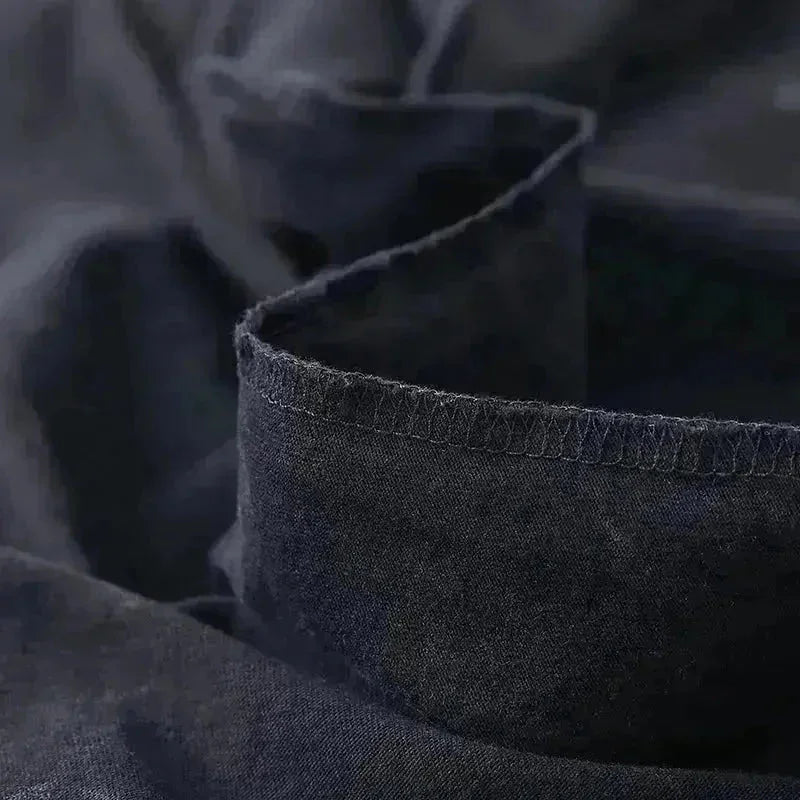 T-shirt Noir Reiner Titan cuirassé - BAKASHOP