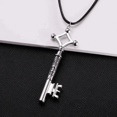 Collier Clé Eren - L'Attaque des Titans - vignette 3